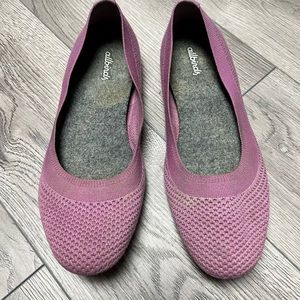 allbirds womens 9 purple flats! COMFORTABLE!